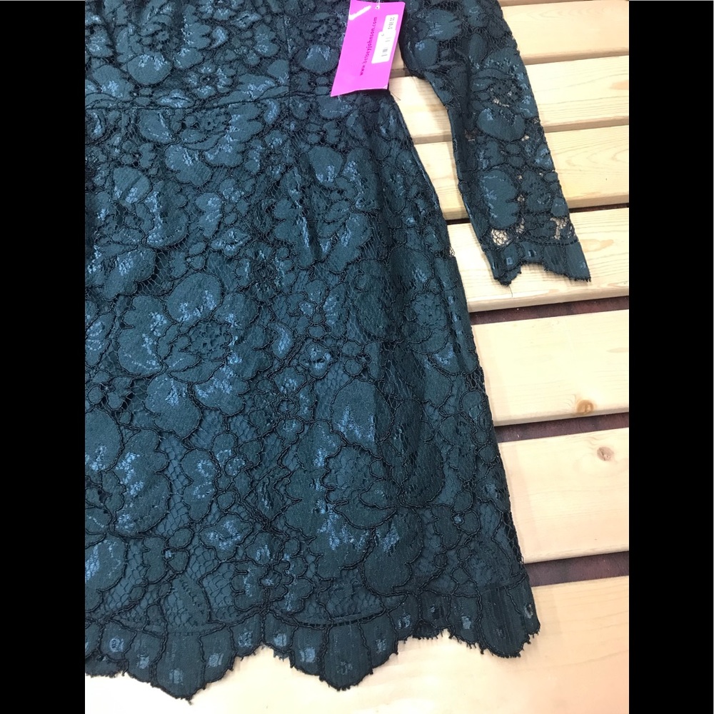 Betsey Johnson Women's Lace Sheath Hunter green - Picture 7 of 8